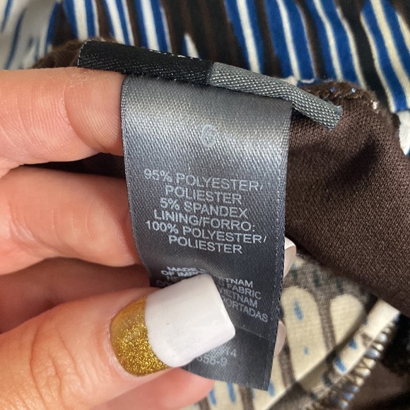 Bisou Bisou Sexy Dress with Bult in Padding and Pockets - Picture 7 of 8